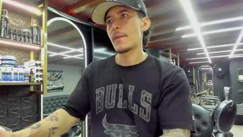 Niick online show from April 28, 2:27 am