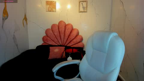 Snapshot of niickyjones chatting on March 24, 5:12 am Anni online show from March 24, 5:12 am