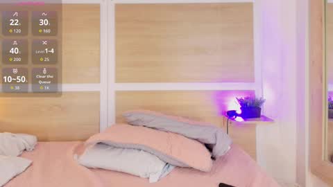 Snapshot of niickypurple chatting on October 23, 11:14 pm Call me Nicky online show from October 23, 11:14 pm