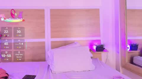 Snapshot of niickypurple chatting on November 26, 8:10 pm Call me Nicky online show from November 26, 8:10 pm