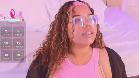 Snapshot of niickypurple chatting on December 18, 7:09 pm Call me Nicky online show from December 18, 7:09 pm