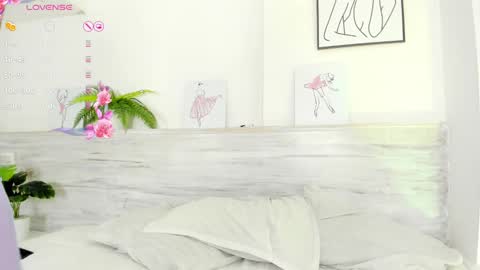 Niicoleta  online show from February 17, 10:47 pm