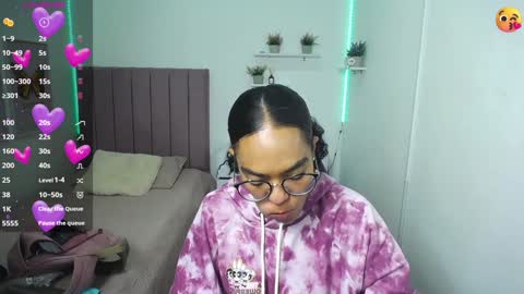          online show from December 11, 2:22 pm