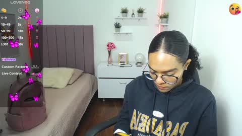          online show from December 12, 2:55 pm