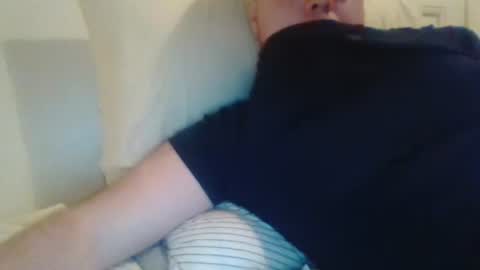 Snapshot of nijinsky11 chatting on February 18, 10:58 pm Nijinsky11 online show from February 18, 10:58 pm