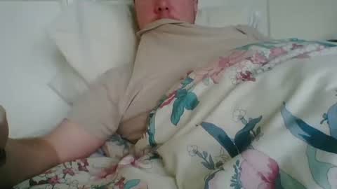 Snapshot of nijinsky11 chatting on September 14, 8:57 am Nijinsky11 online show from September 14, 8:57 am