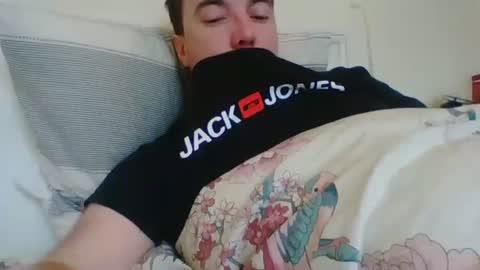 Snapshot of nijinsky11 chatting on November 3, 10:38 am Nijinsky11 online show from November 3, 10:38 am