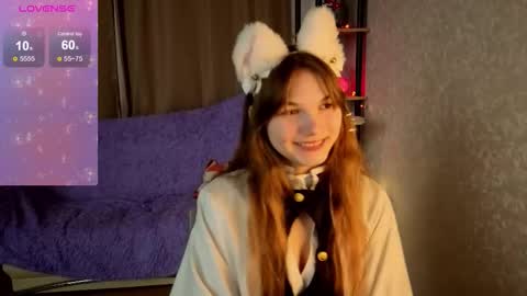 Snapshot of nika_omg chatting on November 8, 8:29 pm Nika online show from November 8, 8:29 pm