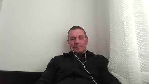 Snapshot of nikan77 chatting on January 7, 1:02 pm nikan77 online show from January 7, 1:02 pm