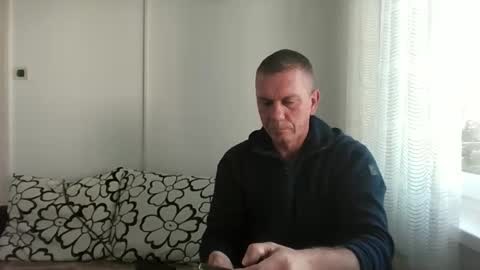 Snapshot of nikan77 chatting on March 9, 9:02 am nikan77 online show from March 9, 9:02 am