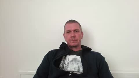 Snapshot of nikan77 chatting on March 23, 7:45 am nikan77 online show from March 23, 7:45 am