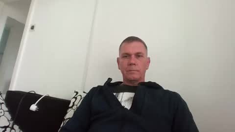 Snapshot of nikan77 chatting on March 24, 9:03 am nikan77 online show from March 24, 9:03 am