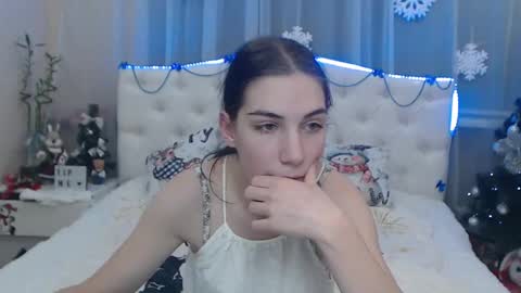 nikastarkk online show from December 4, 1:36 am