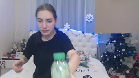 nikastarkk online show from December 7, 7:21 pm