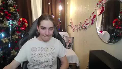 nikastarkk online show from December 17, 12:12 am