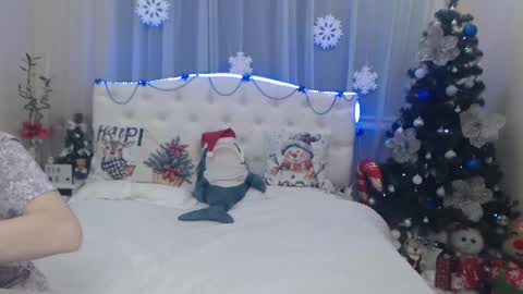 nikastarkk online show from December 22, 7:10 pm