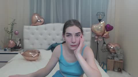 nikastarkk online show from February 19, 7:38 pm