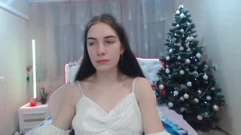 nikastarkk online show from December 5, 7:54 pm