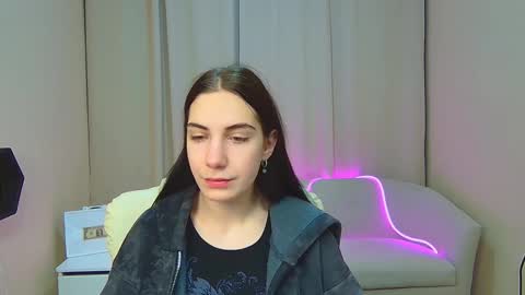 nikastarkk online show from February 3, 7:41 pm