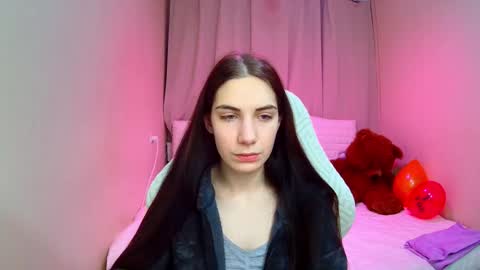 nikastarkk online show from February 18, 7:32 pm