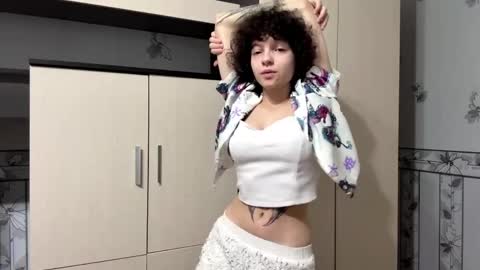 Snapshot of nikatyan chatting on May 21, 5:20 pm Hello there im Nika Im new here Lets have fun online show from May 21, 5:20 pm