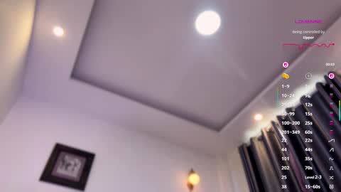 Snapshot of nikavenus chatting on June 5, 6:52 am Nika online show from June 5, 6:52 am