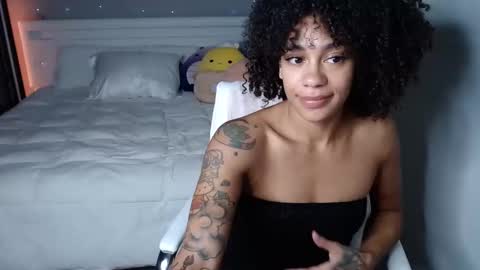 Snapshot of nikayasworld chatting on September 17, 1:51 am nikayasworld online show from September 17, 1:51 am