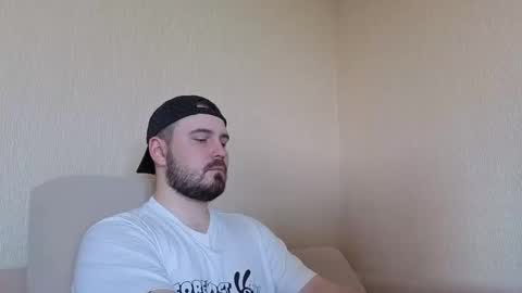 Snapshot of nikbusiness chatting on June 4, 7:58 am Nick online show from June 4, 7:58 am
