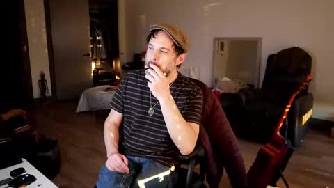 Nike Jude online show from February 7, 12:53 pm