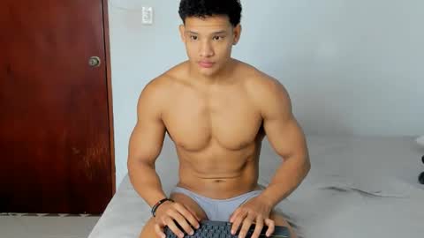 Snapshot of niki_marti chatting on September 29, 12:21 pm niki online show from September 29, 12:21 pm