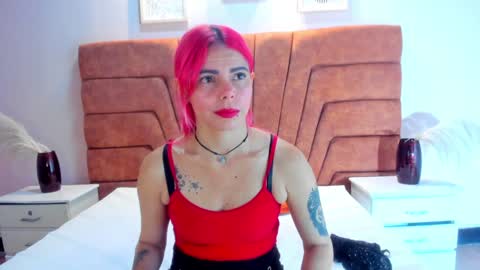 Snapshot of niki_santana chatting on December 30, 8:47 pm niki online show from December 30, 8:47 pm