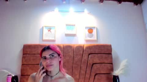 Snapshot of niki_santana chatting on February 10, 4:30 am niki online show from February 10, 4:30 am