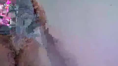 Snapshot of niki_wood_1 chatting on November 23, 2:06 pm niki_wood_1 online show from November 23, 2:06 pm