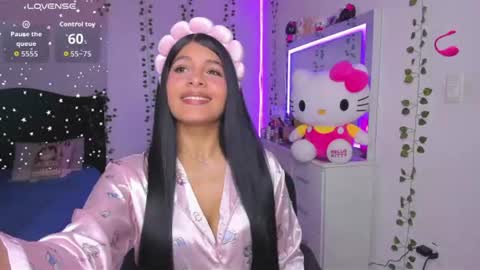 Snapshot of nikibryce_ chatting on June 20, 1:41 am Niki online show from June 20, 1:41 am