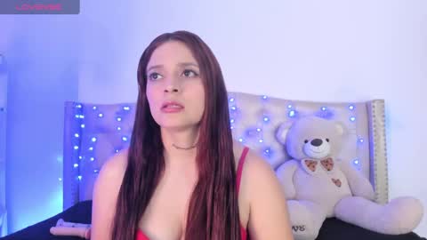 Snapshot of nikiibrooks chatting on December 11, 12:54 am Niikii online show from December 11, 12:54 am