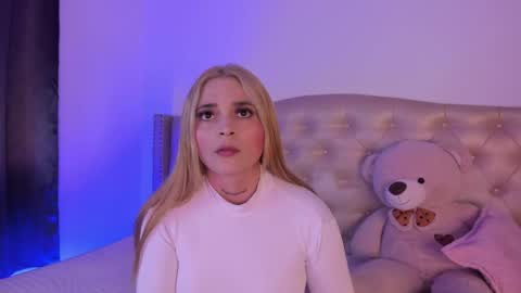 Niikii online show from May 5, 2:52 am