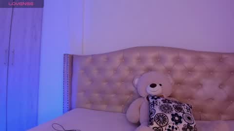 Niikii online show from June 15, 10:56 pm