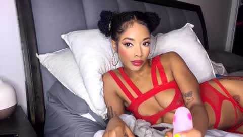 nikitalove104 online show from October 5, 8:29 pm