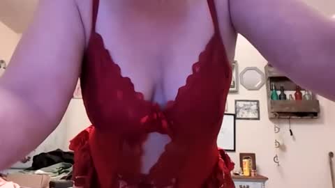 nikki32313 online show from March 17, 1:54 am