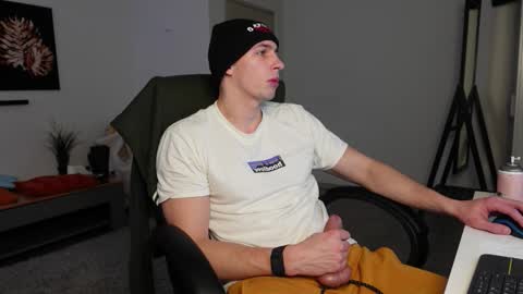 nikki online show from December 18, 10:54 am