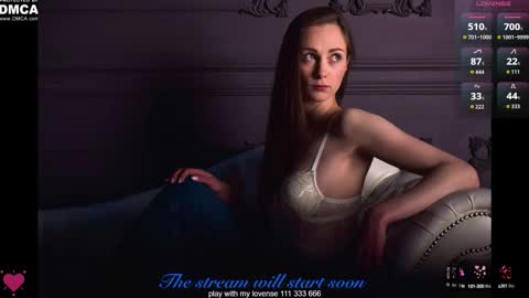 Snapshot of nikki_maks chatting on October 4, 5:38 am The next broadcast will be on at 900 UTC3 online show from October 4, 5:38 am