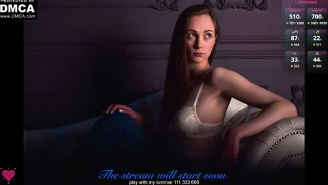 Snapshot of nikki_maks chatting on October 14, 12:50 pm The next broadcast will be on at 900 UTC3 online show from October 14, 12:50 pm