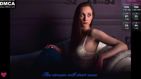 Snapshot of nikki_maks chatting on December 3, 6:43 am The next broadcast will be on at 900 UTC3 online show from December 3, 6:43 am