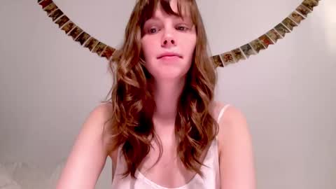 Nikki online show from December 14, 9:58 am