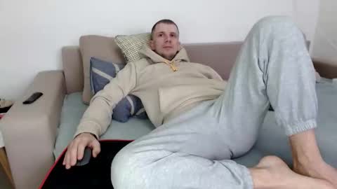 Snapshot of nikkiaadel chatting on October 9, 6:00 am Nick online show from October 9, 6:00 am