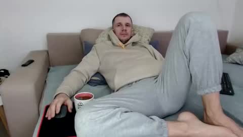 Snapshot of nikkiaadel chatting on October 11, 6:23 am Nick online show from October 11, 6:23 am