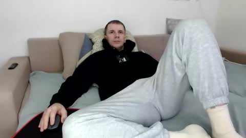 Snapshot of nikkiaadel chatting on October 20, 6:47 am Nick online show from October 20, 6:47 am