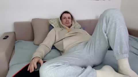 Snapshot of nikkiaadel chatting on October 22, 7:19 am Nick online show from October 22, 7:19 am