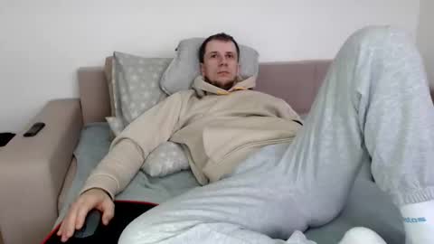 Snapshot of nikkiaadel chatting on November 10, 7:51 am Nick online show from November 10, 7:51 am