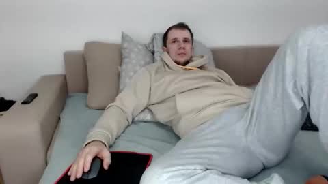 Snapshot of nikkiaadel chatting on November 11, 7:52 am Nick online show from November 11, 7:52 am